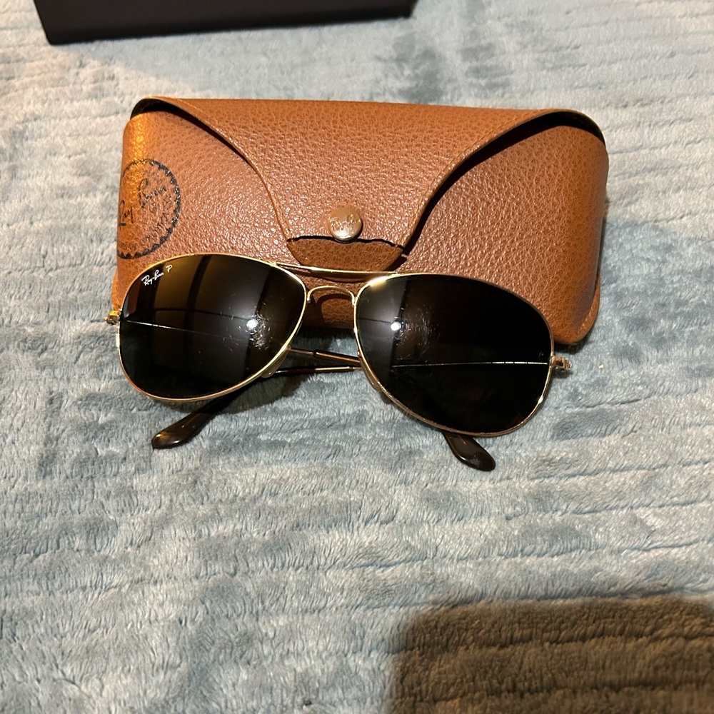 Raybans sunglasses